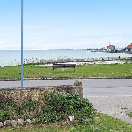 Seaside Retreat In Bandholm-by Traum