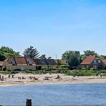 Seaside Retreat In Bandholm-by Traum